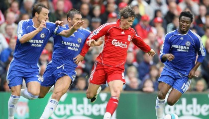 华体会体育-湖人半场58-70落后马刺，詹姆斯12分8篮板苦撑；东契奇24分闪耀独行侠赛场