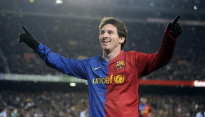 华体会体育：拜仁慕尼黑欧冠征途遭遇魔鬼十一月，首战蓝军，连续硬撼巴黎与阿森纳