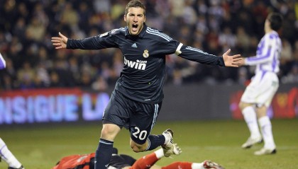 华体会入口|时代的落幕，山东泰山官宣功勋队长费莱尼赛季末离队，一个传奇章节的终结