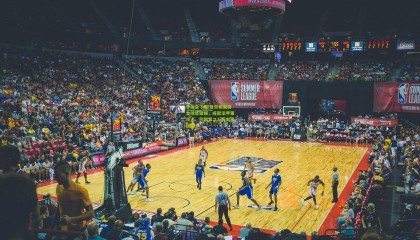 华体会下载|登贝莱荣膺金球奖荣耀，成就法甲第三人、巴黎第二人历史里程碑